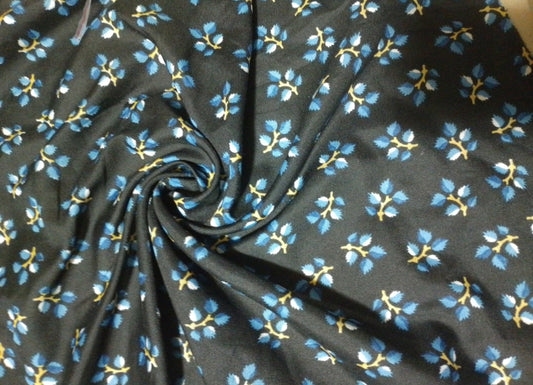 KIDS NAMAZ CHADDAR WITH FULL SLEEVES -  156 (  3 to 14years kids klia size available hain) Stitched